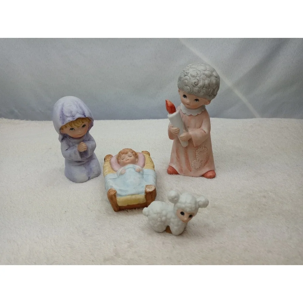 Nativity Scene Figurines Set of 4‎ Baby Jesus Candle Lamb Christmas Display